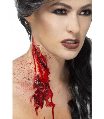 Slash Throat Make-Up